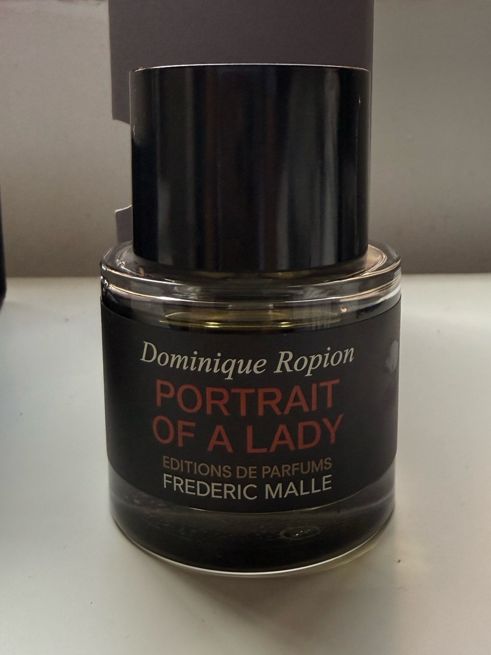 Frederic Malle Portrait of a Lady - Black with Dark Red Label